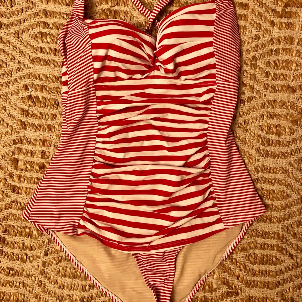 Torrid Pink & White One-Piece Swimsuit size2 /XXL